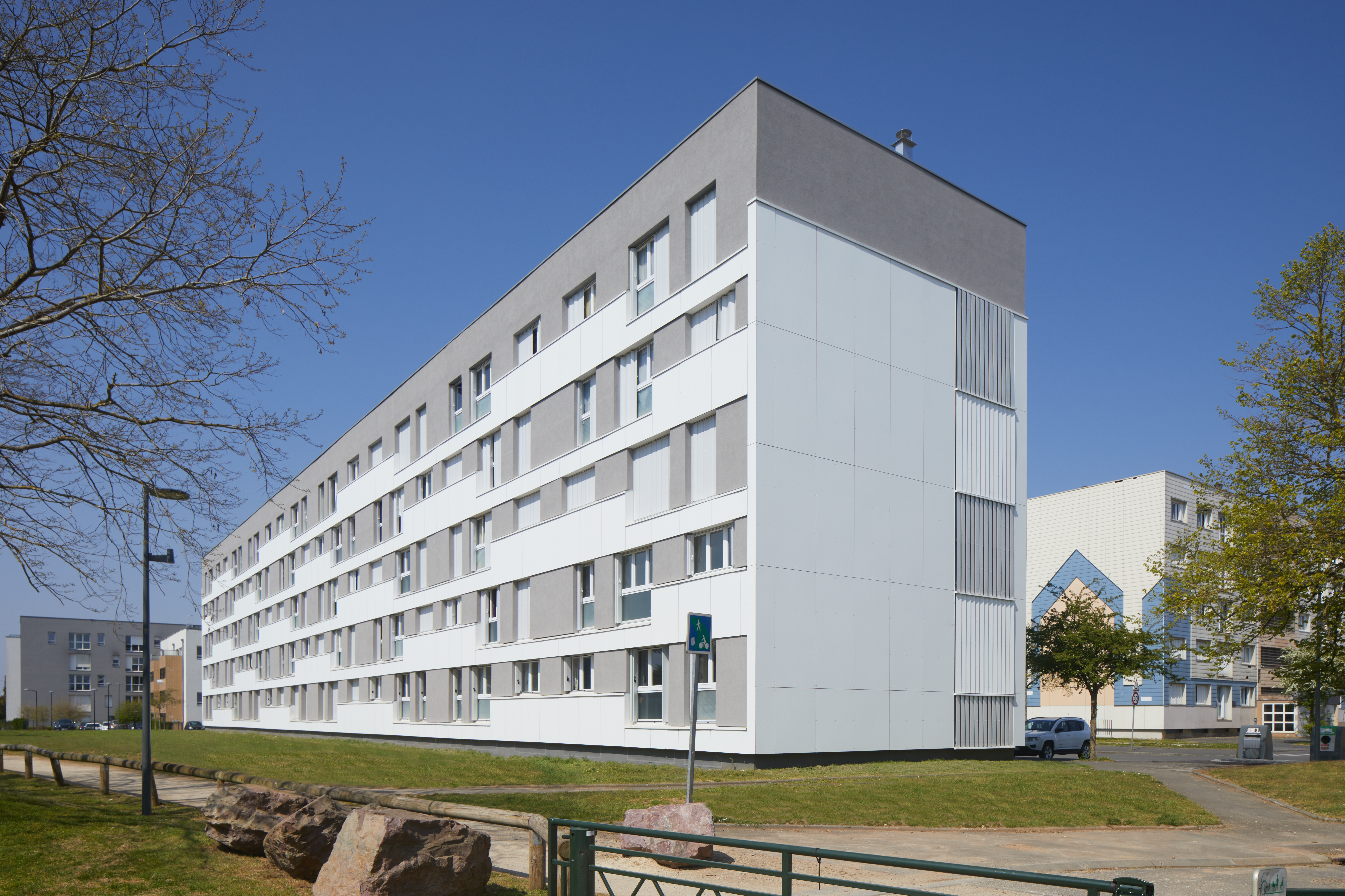 Pieds de bardage : les principales règles communes à respecter