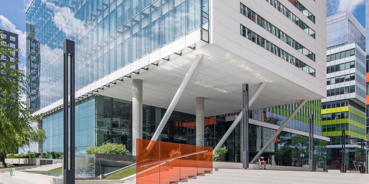 Green Court, clădire de birouri, București, EQUITONE [tectiva] TE90