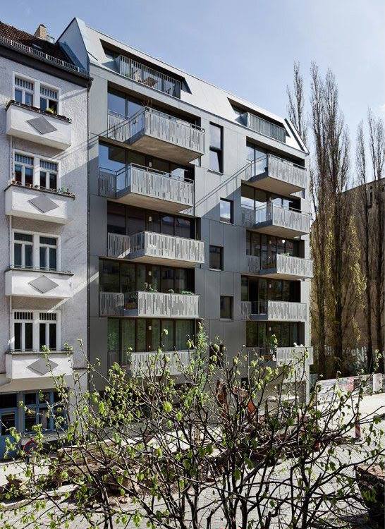 Bloc de Locuințe în Berlin – Eleganță Discretă