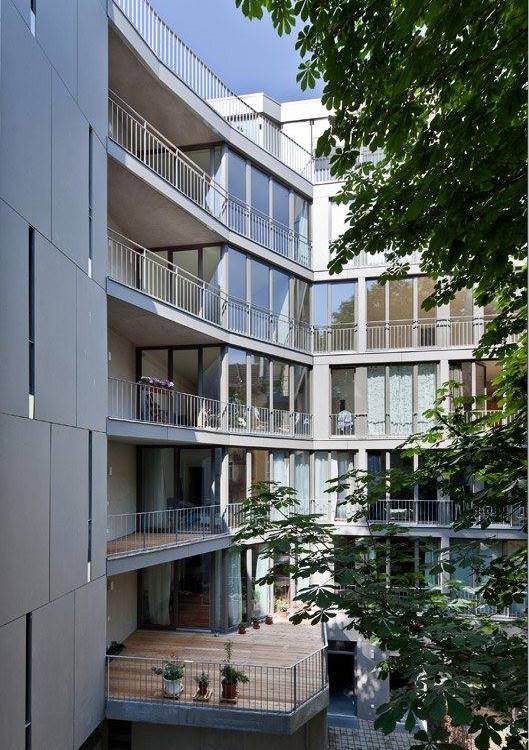 Bloc de Locuințe în Berlin – Eleganță Discretă