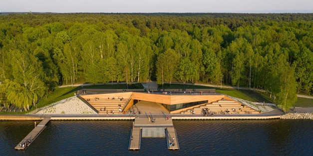 Le MOSM Canoe Centre avec façade EQUITONE, finaliste au titre de bâtiment de l’année 2021  