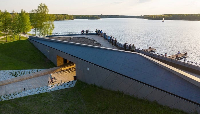 Le MOSM Canoe Centre avec façade EQUITONE, finaliste au titre de bâtiment de l’année 2021  