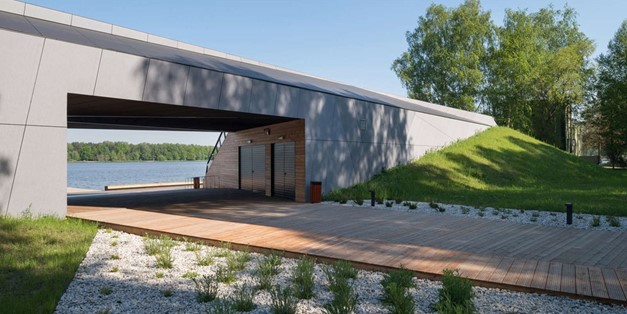 Le MOSM Canoe Centre avec façade EQUITONE, finaliste au titre de bâtiment de l’année 2021  