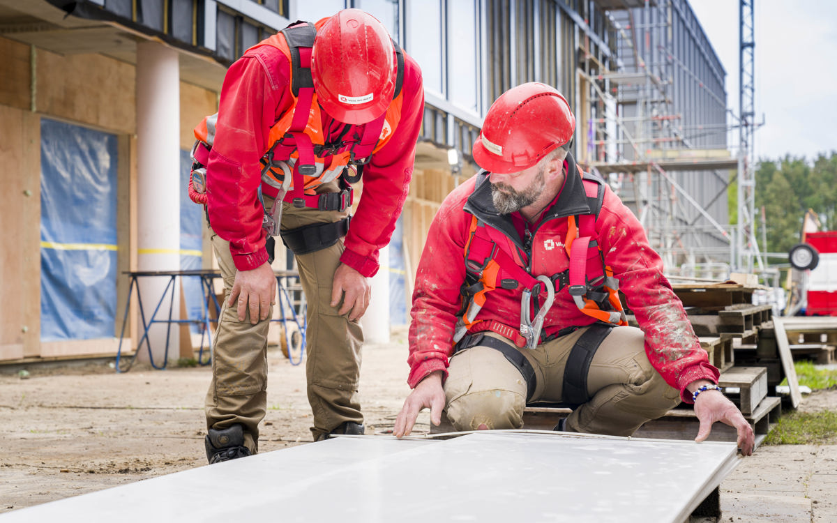 Réemploi durable de panneaux de façade EQUITONE pour la rénovation de l'hôpital Nij Smellinghe aux Pays-Bas
