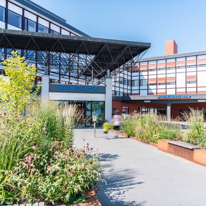 Réemploi durable de panneaux de façade EQUITONE pour la rénovation de l'hôpital Nij Smellinghe aux Pays-Bas