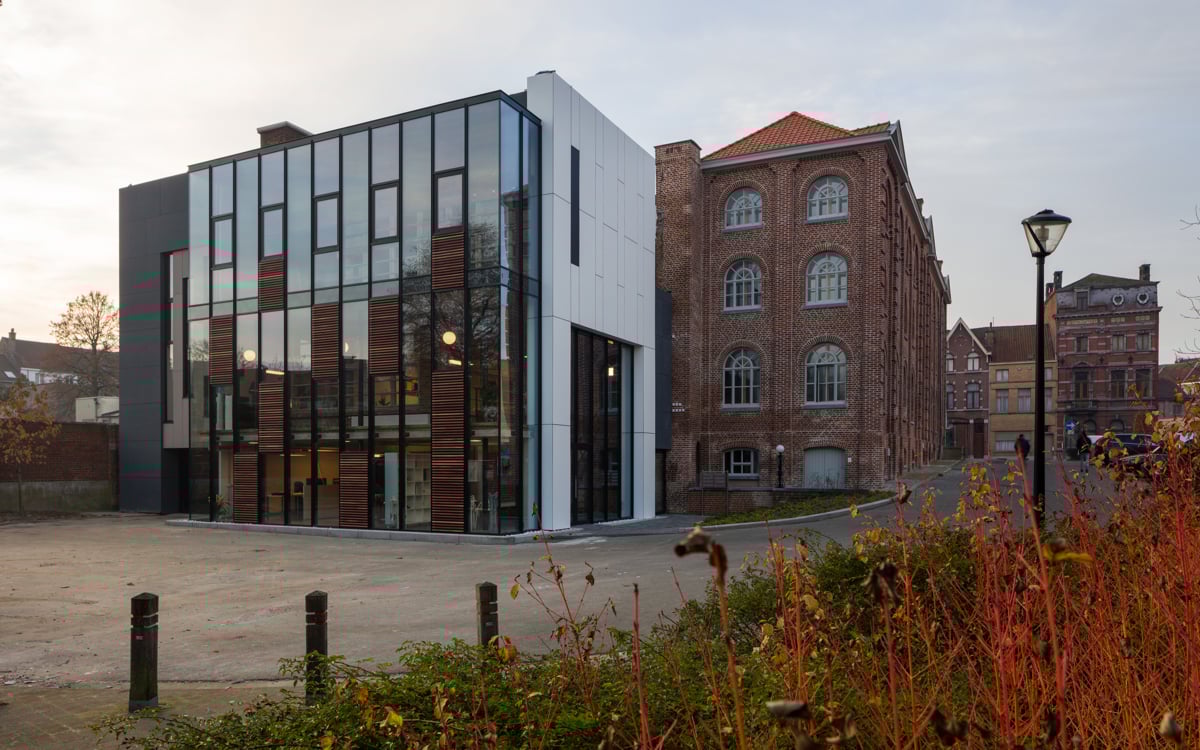 "DUURZAAMHEID ZIT IN HET DNA VAN ONS KANTOOR” - PM Architecten