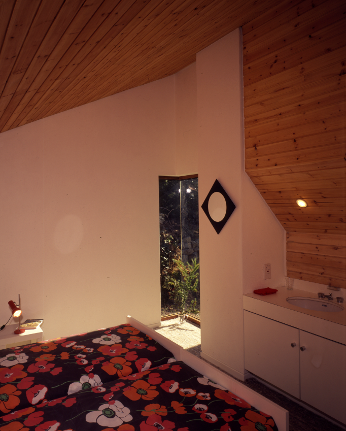 Building Of The Month - August 2017 - Holiday House