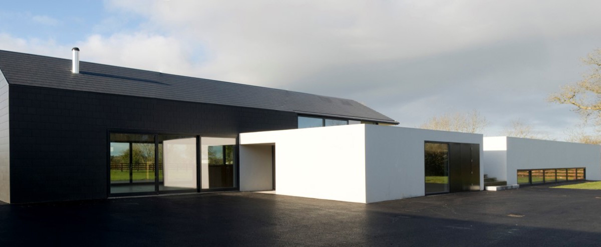 Building Of The Month - January 2017 - House Behind a Hedge