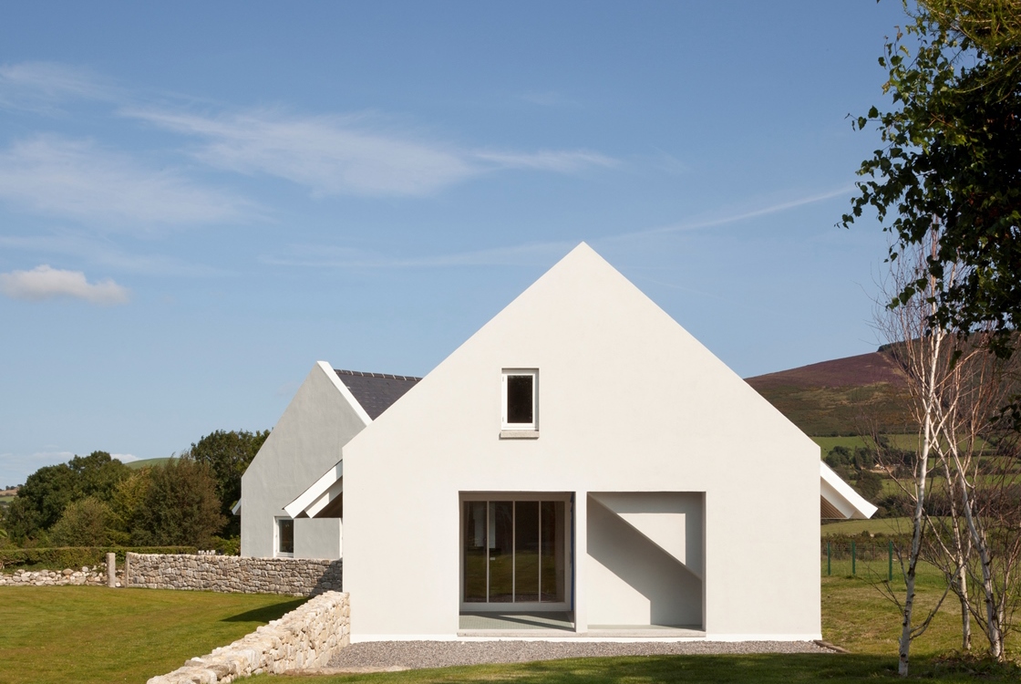 Building Of The Month - June 2017 - Bealalaw House
