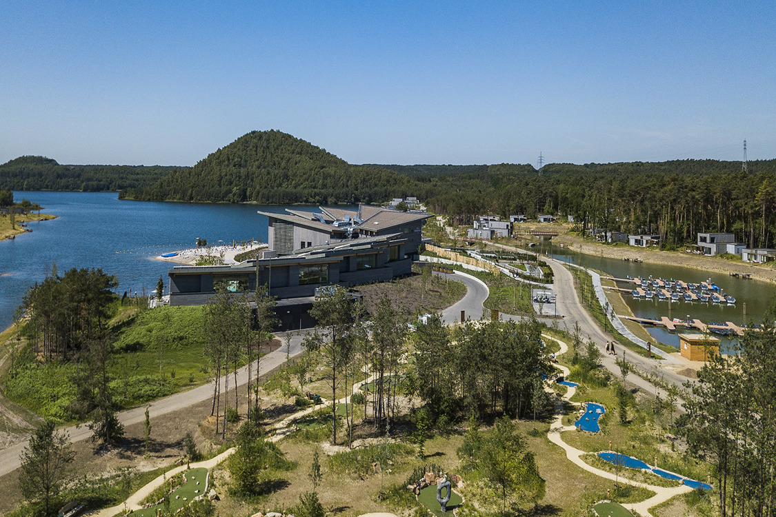 Terhills Resort Equitone