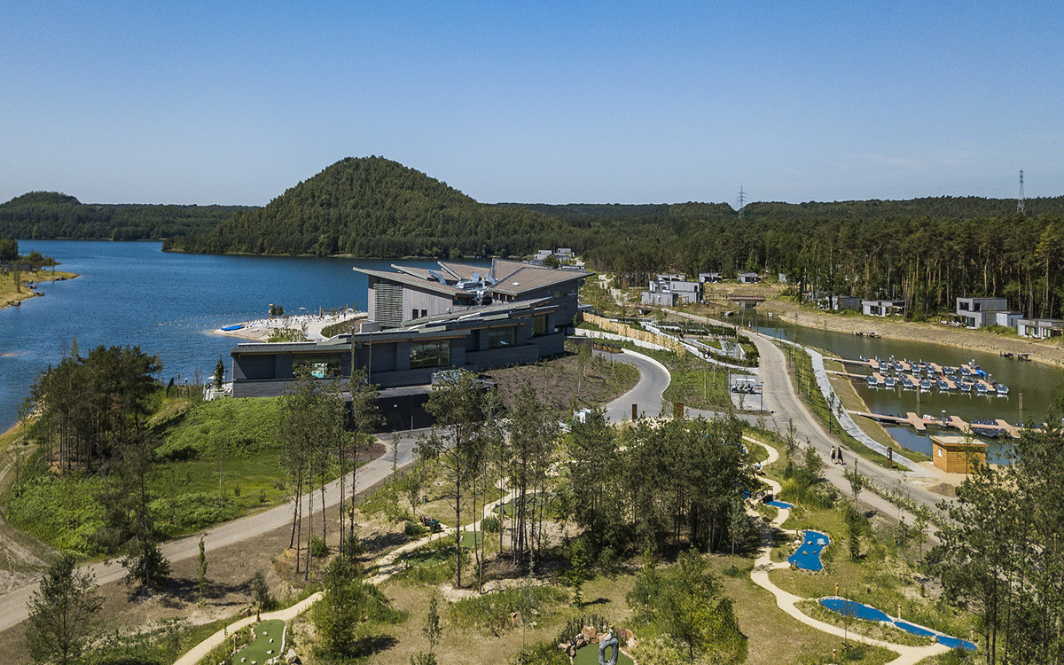 Terhills Resort Equitone