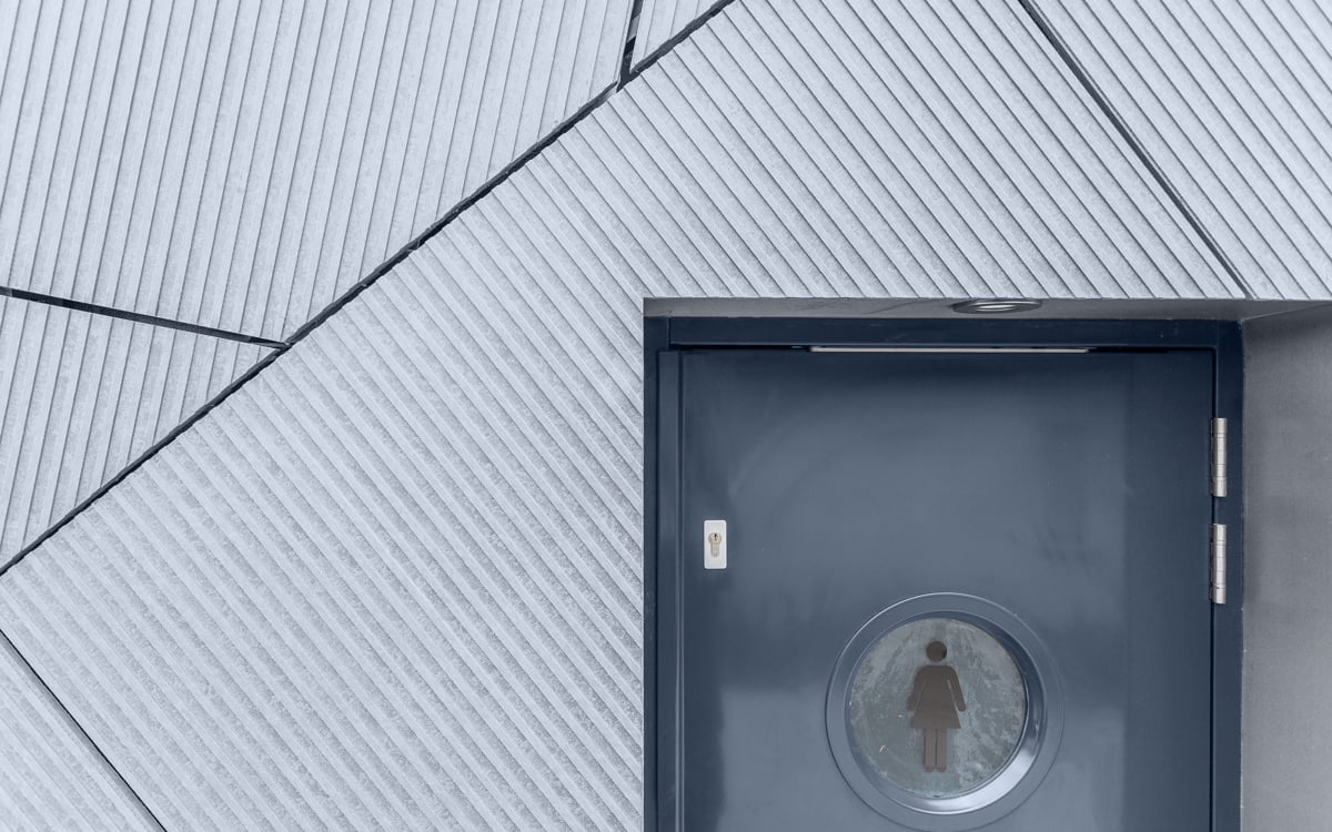 cahir-toilets-equitone2