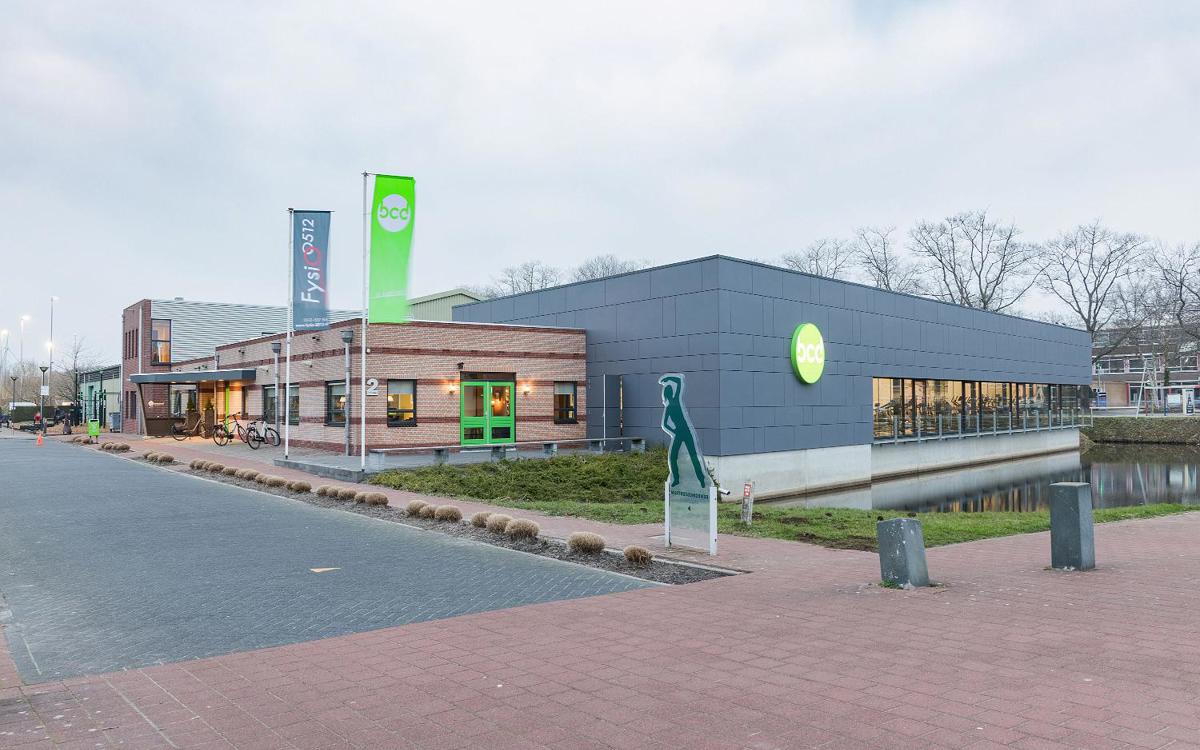 EQUITONE [textura] doet nieuwe deel van Bewegingscentrum Drachten mooi uitkomen