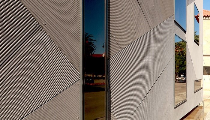 El panel 3D de EQUITONE para proyectar fachadas  asombrosas
