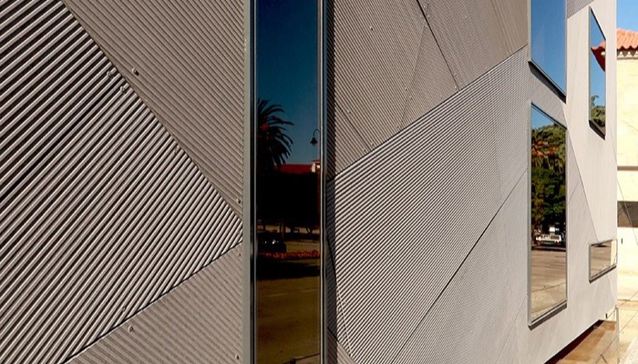 El panel 3D de EQUITONE para proyectar fachadas  asombrosas