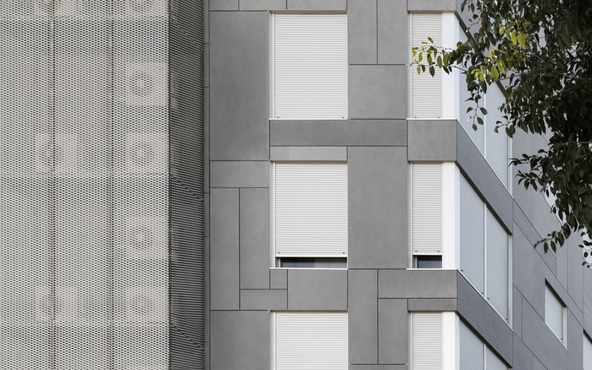 La Rehabilitación_Rehabilitación fachada edificio Cádiz_EQUITONE