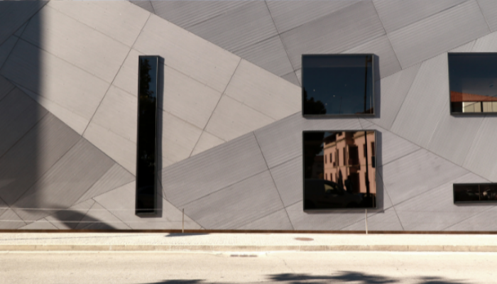 Play of Light: EQUITONE [linea] 3D Facades