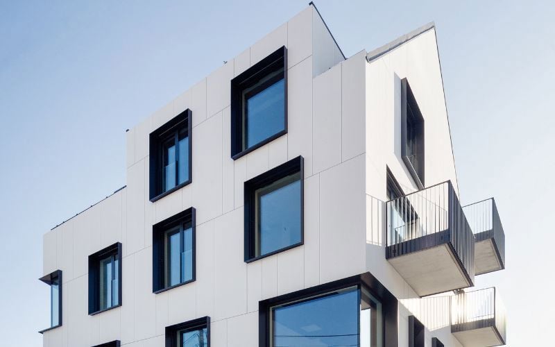 case study Piątkowska 133 opis realizacji obiektu w którym wykorzystano materiały EQUITONE