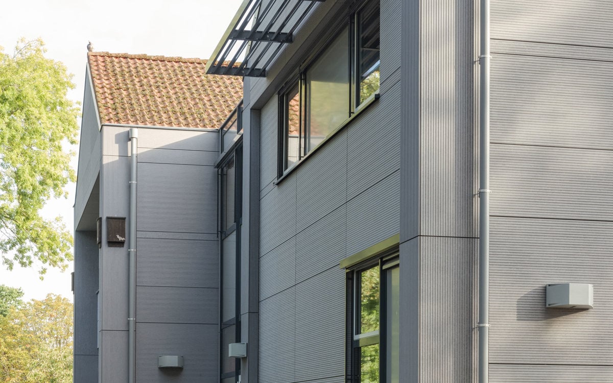 Architect Martien Van Vliet (Bureau Bos) specifies EQUITONE for the renovation of the De Hoeve primary school in The Netherlands