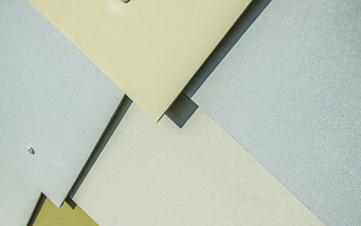 Stepping Hill Hospital: Cladding in Colour with EQUITONE [natura] shingles