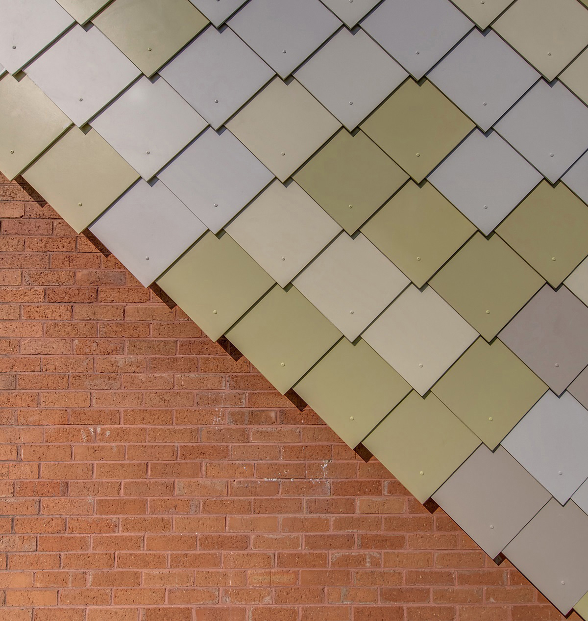 Stepping Hill Hospital: Cladding in Colour with EQUITONE [natura] shingles