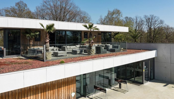 Sven Nys Cycling Center in Tremelo gebouwd met EQUITONE [tectiva]