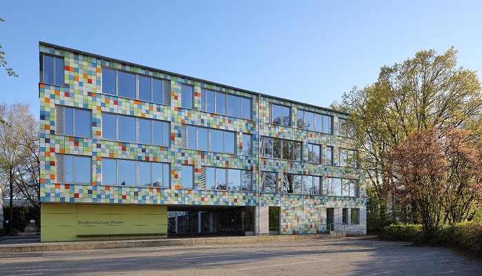What to think about when renovating the facade of educational buildings?