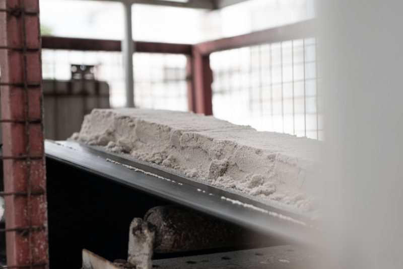 pluoštinis cementas gamybos linijoje