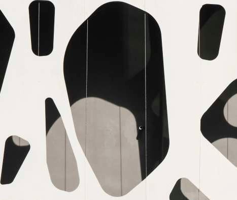 Perforācijas uz EQUITONE baltās tāfeles