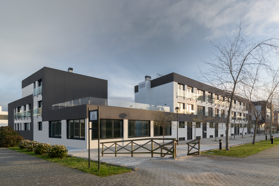 Bürogebäude Via Celere, Spanien