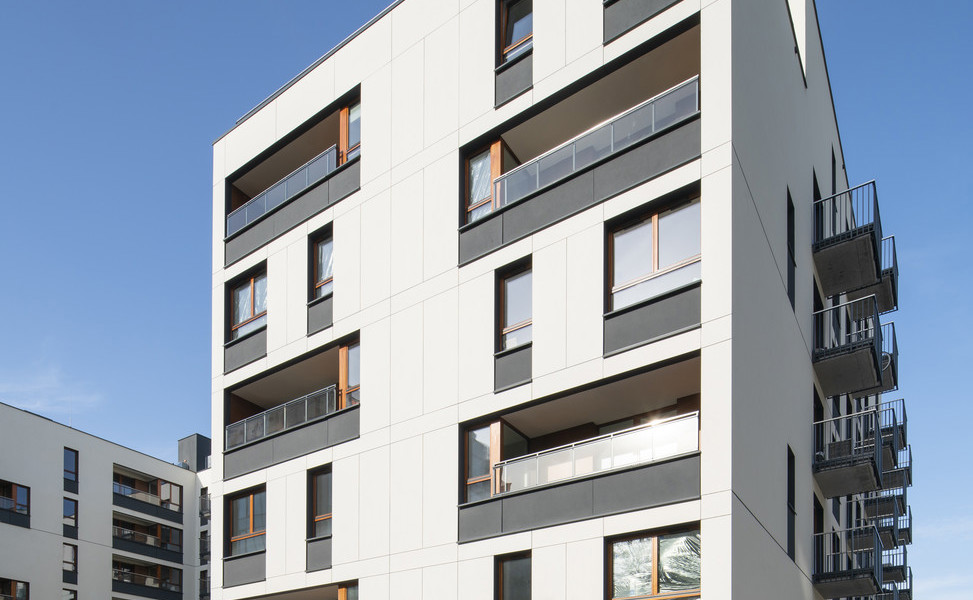 EQUITONE [tectiva] TE00 i TE10 na elewacji inwestycji Holm House w Warszawie