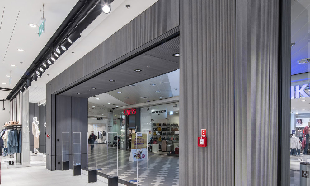 wnętrze salonu Reserved w Atrium Reduta w Warszawie
