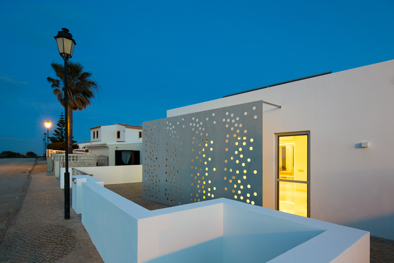 Vila GK, Vila do Bispo - EQUITONE