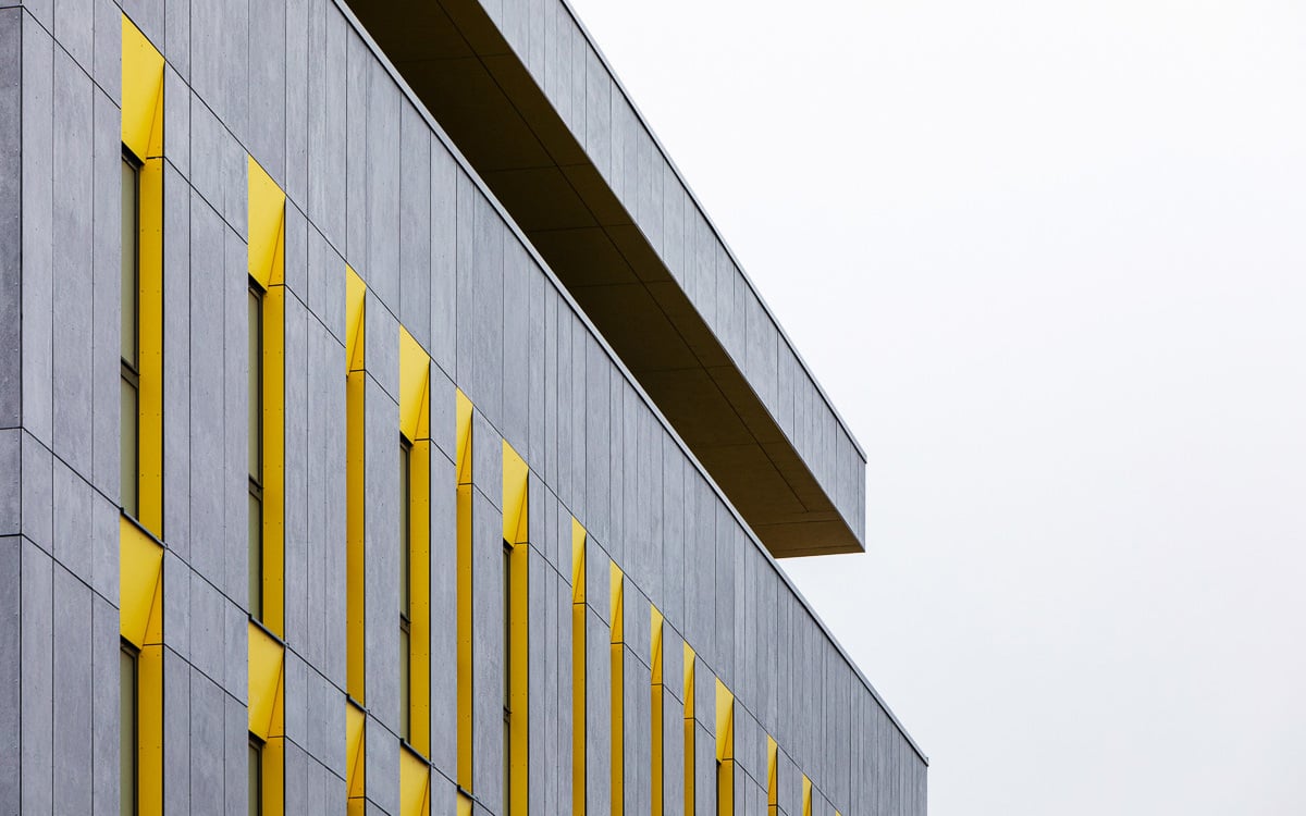 MODEL NOU DE ARHITECTURĂ  ȘI INFRASTRUCTURĂ MEDICALĂ: SPITALUL TRANSILVANIA  DIN CLUJ-NAPOCA