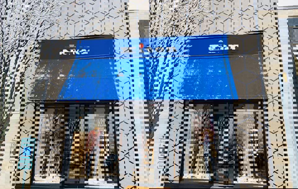 Fațada magazinului Kiton  din  New York