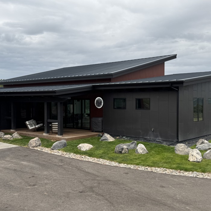 Project Profile: Modern Timber Frame Ranch Featuring EQUITONE [tectiva] TE85