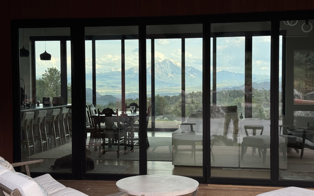 Project Profile: Modern Timber Frame Ranch Featuring EQUITONE [tectiva] TE85